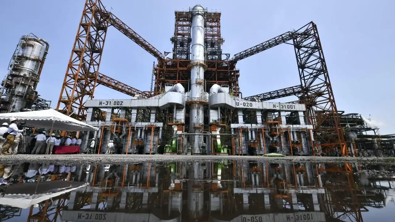 Grupo Carso confirma contrato mixto en Macavil con Pemex