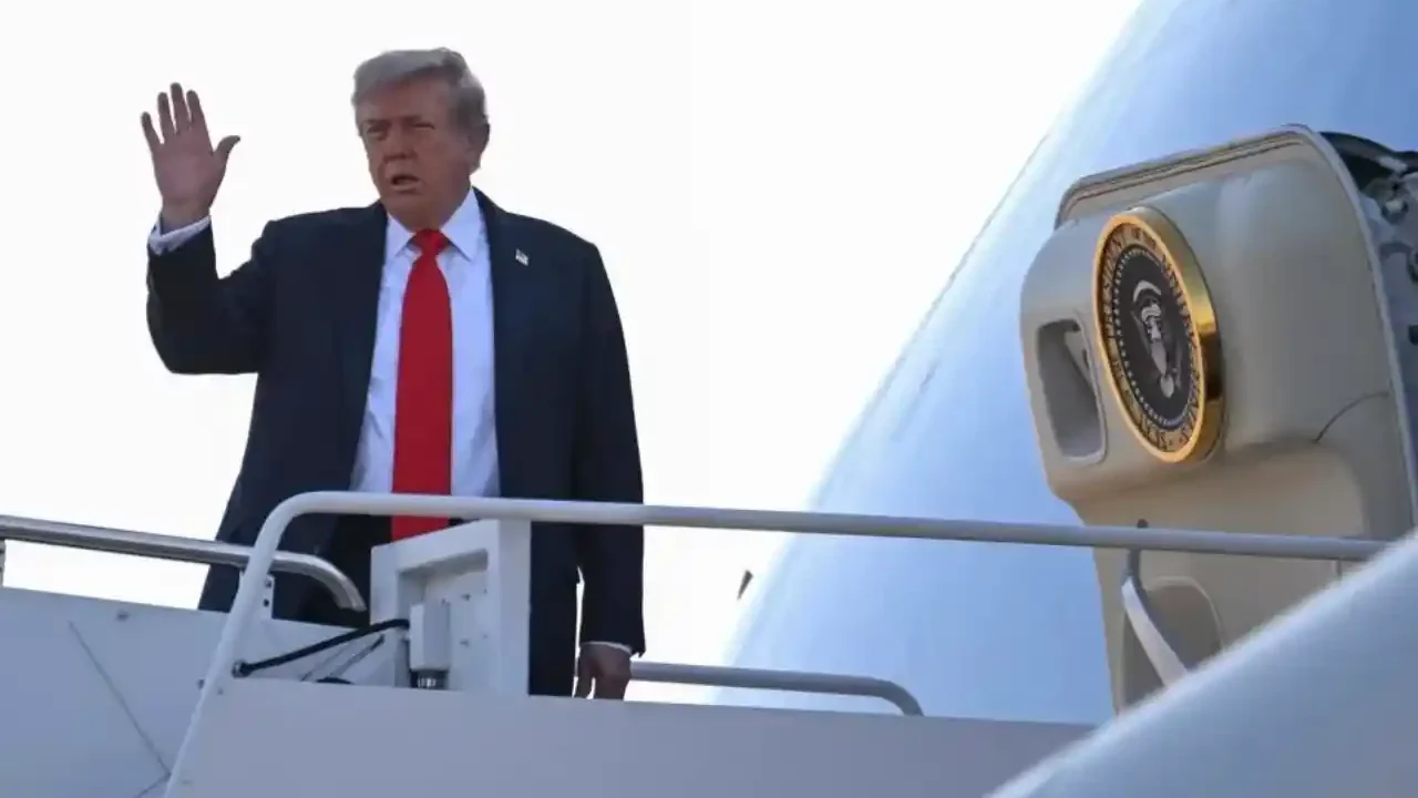 Putin y Trump estarán acompañados en su reunión