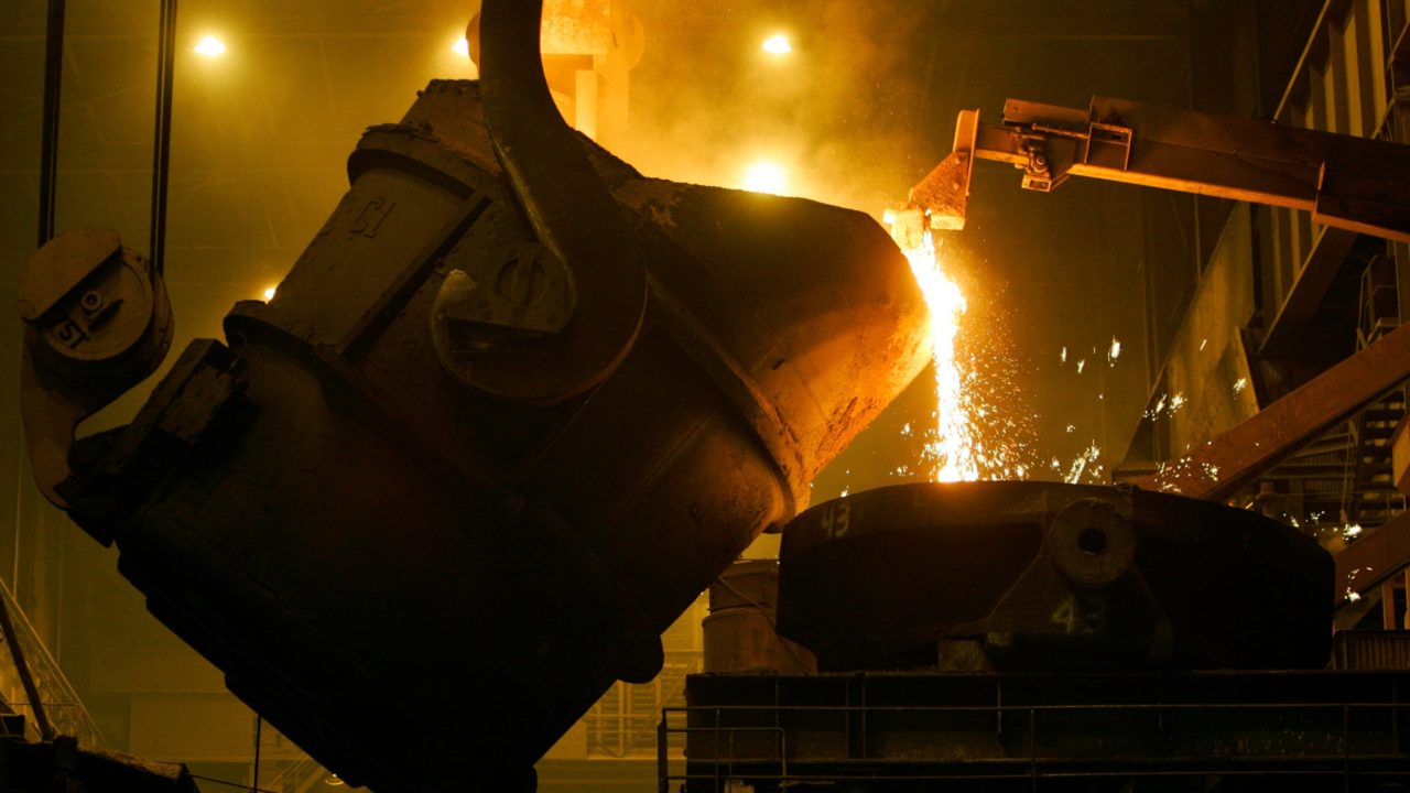 Al menos un muerto y decenas de heridos en explosión en una planta de US Steel en Estados Unidos