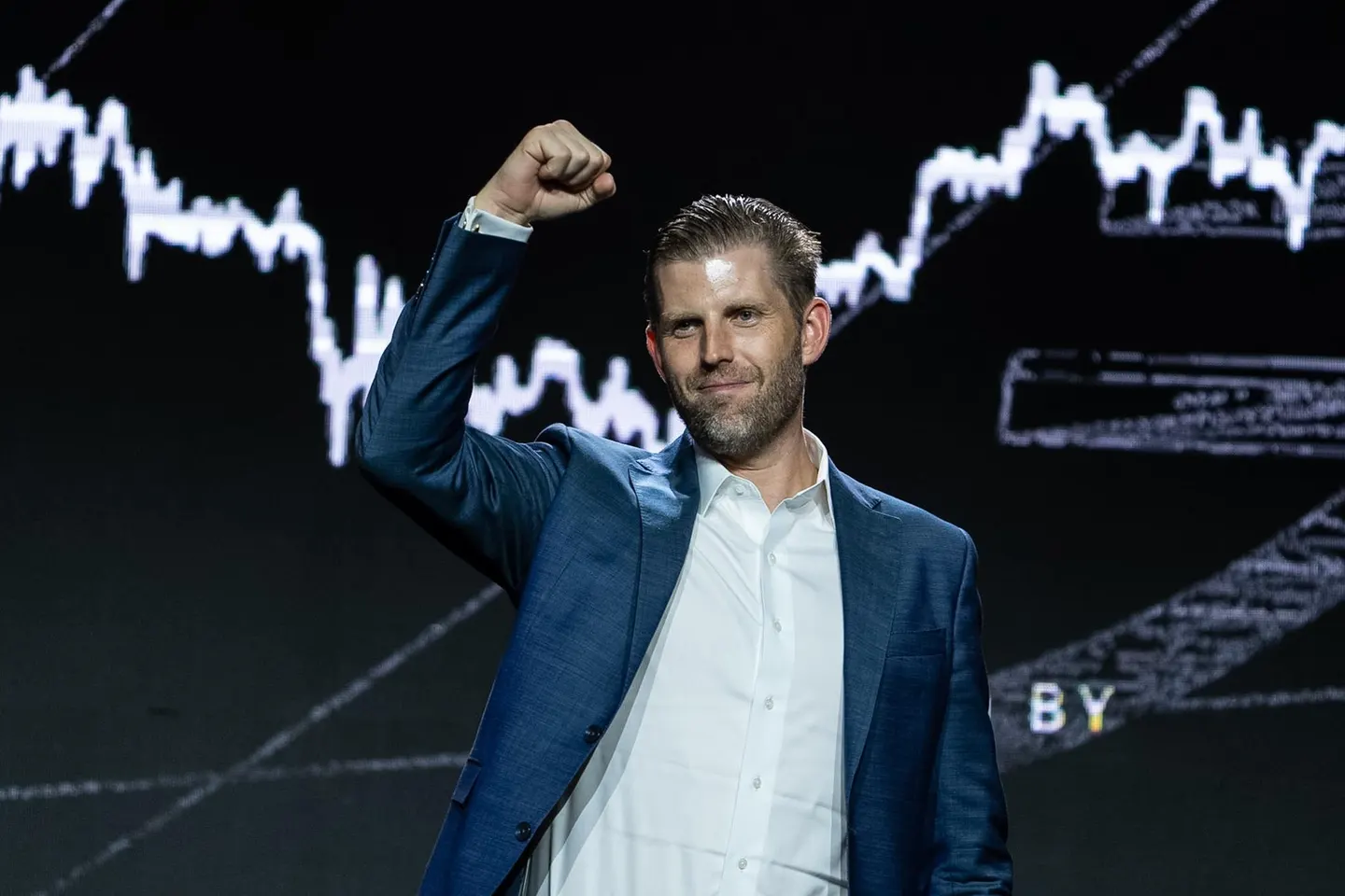 Eric Trump es ahora multimillonario por derecho propio