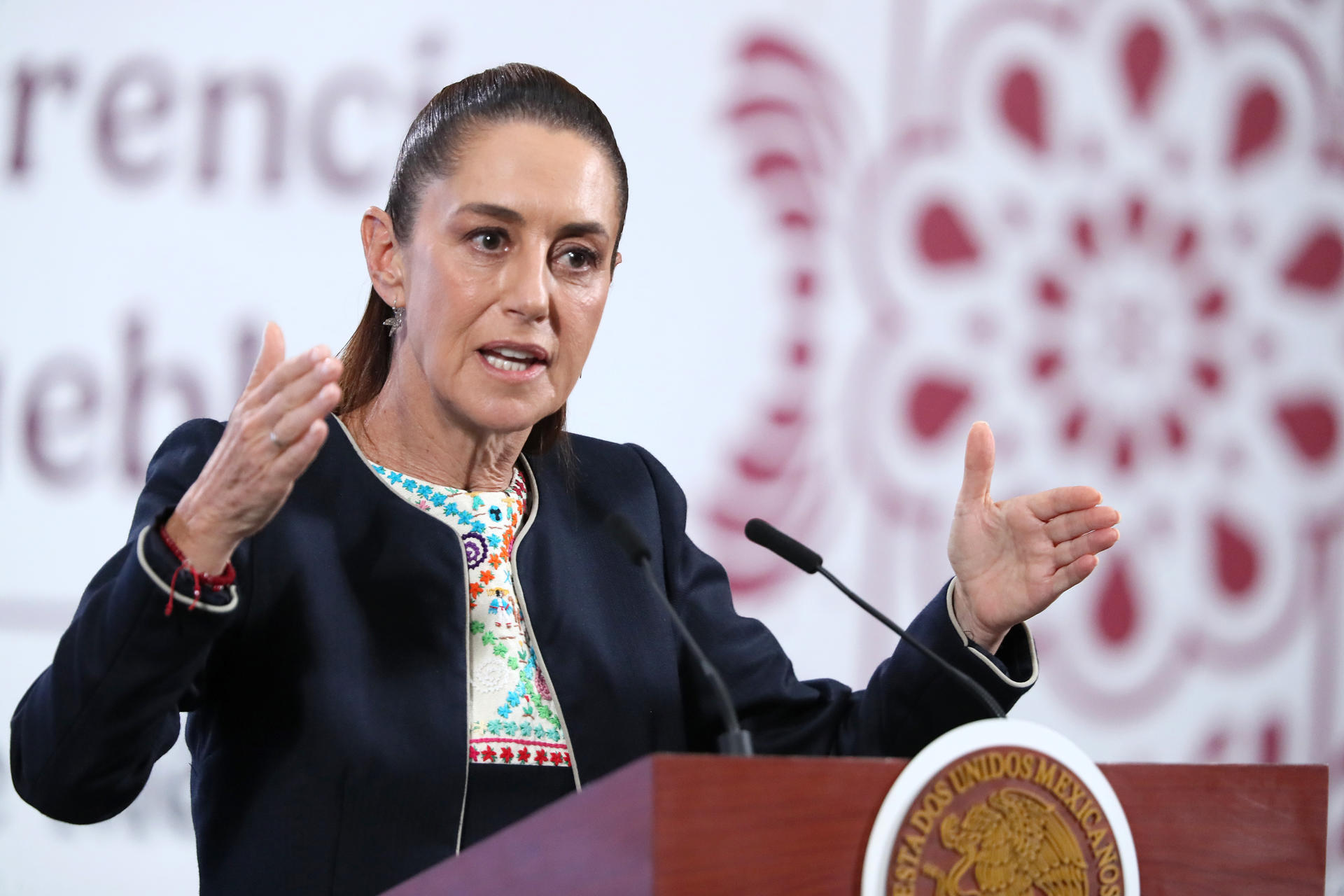 Sheinbaum promete ‘cero impunidad’ tras caso de contrabando de combustible con funcionarios