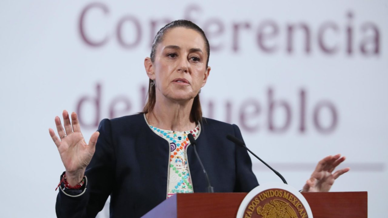 Sheinbaum confirma la detención de 23 connacionales en redada en planta de Hyundai en EU