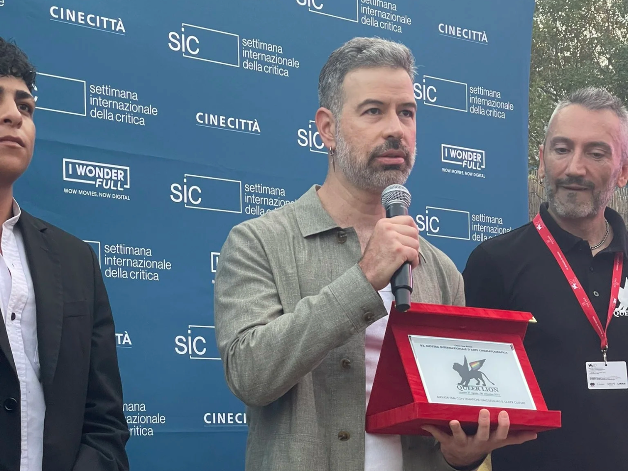 ‘En el camino’, del mexicano David Pablos, gana como mejor película en los Horizontes de Venecia
