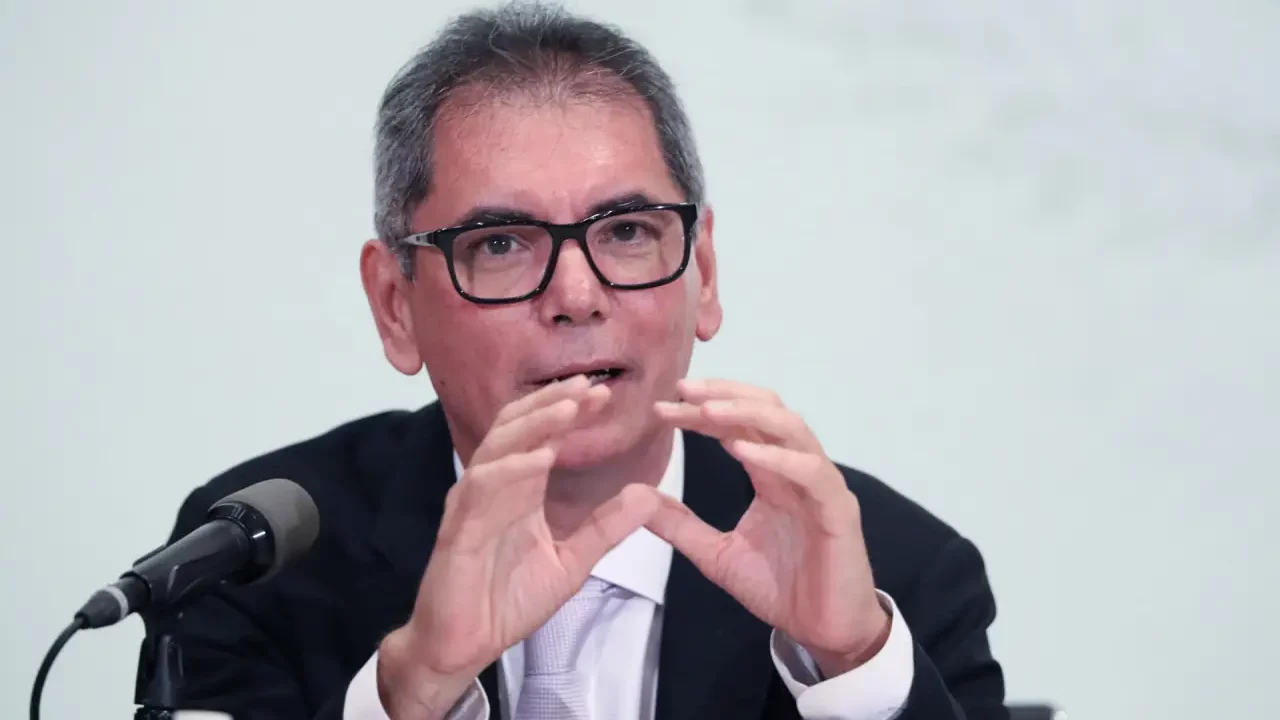 Hacienda dice que México fue de los pocos países que redujo su déficit fiscal, tras perspectiva negativa de S&P