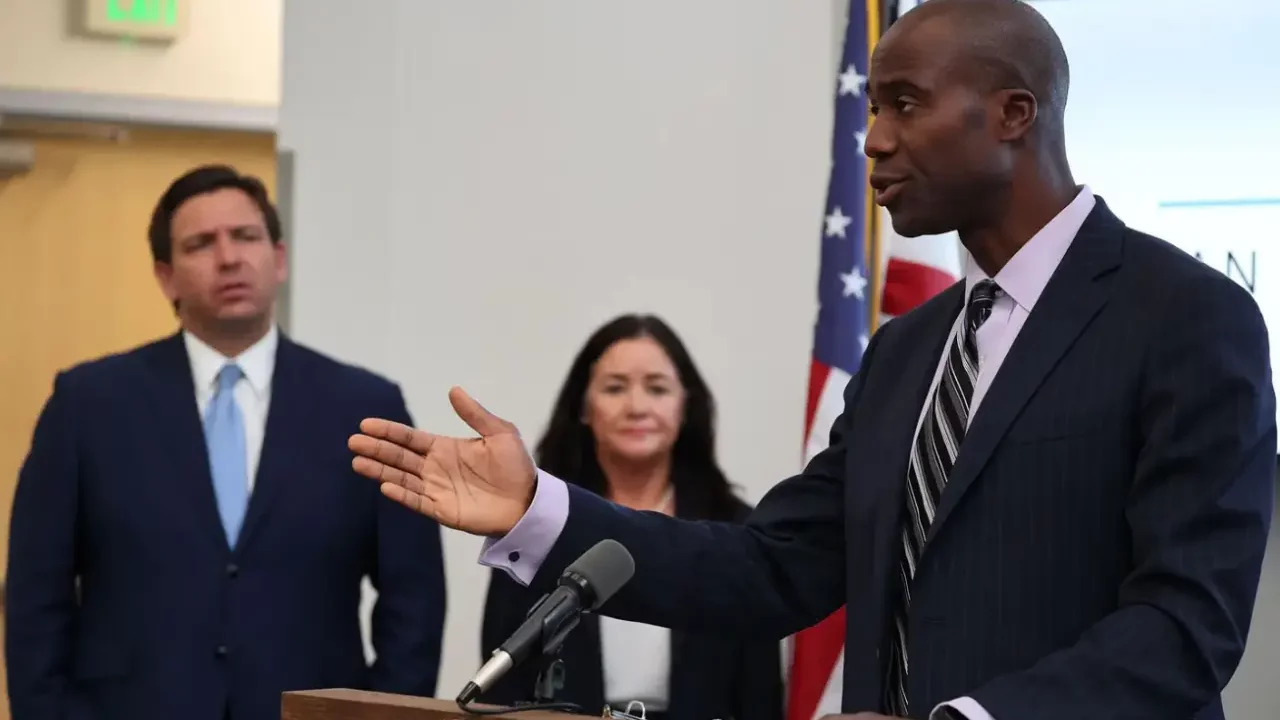 Florida pondrá fin a todos los requisitos de vacunación estatal: cirujano general del estado