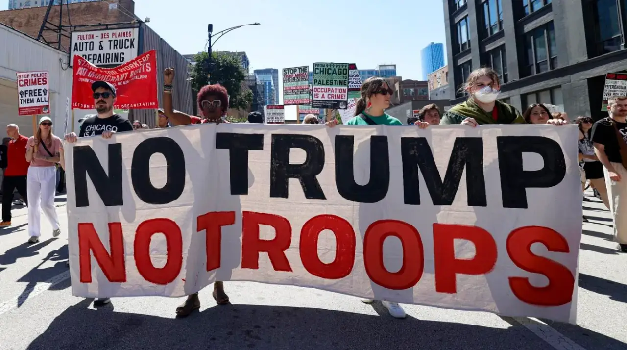 Protestas de ‘trabajadores contra multimillonarios’ se registran en NY, Boston, Chicago y otros lugares (Fotos)
