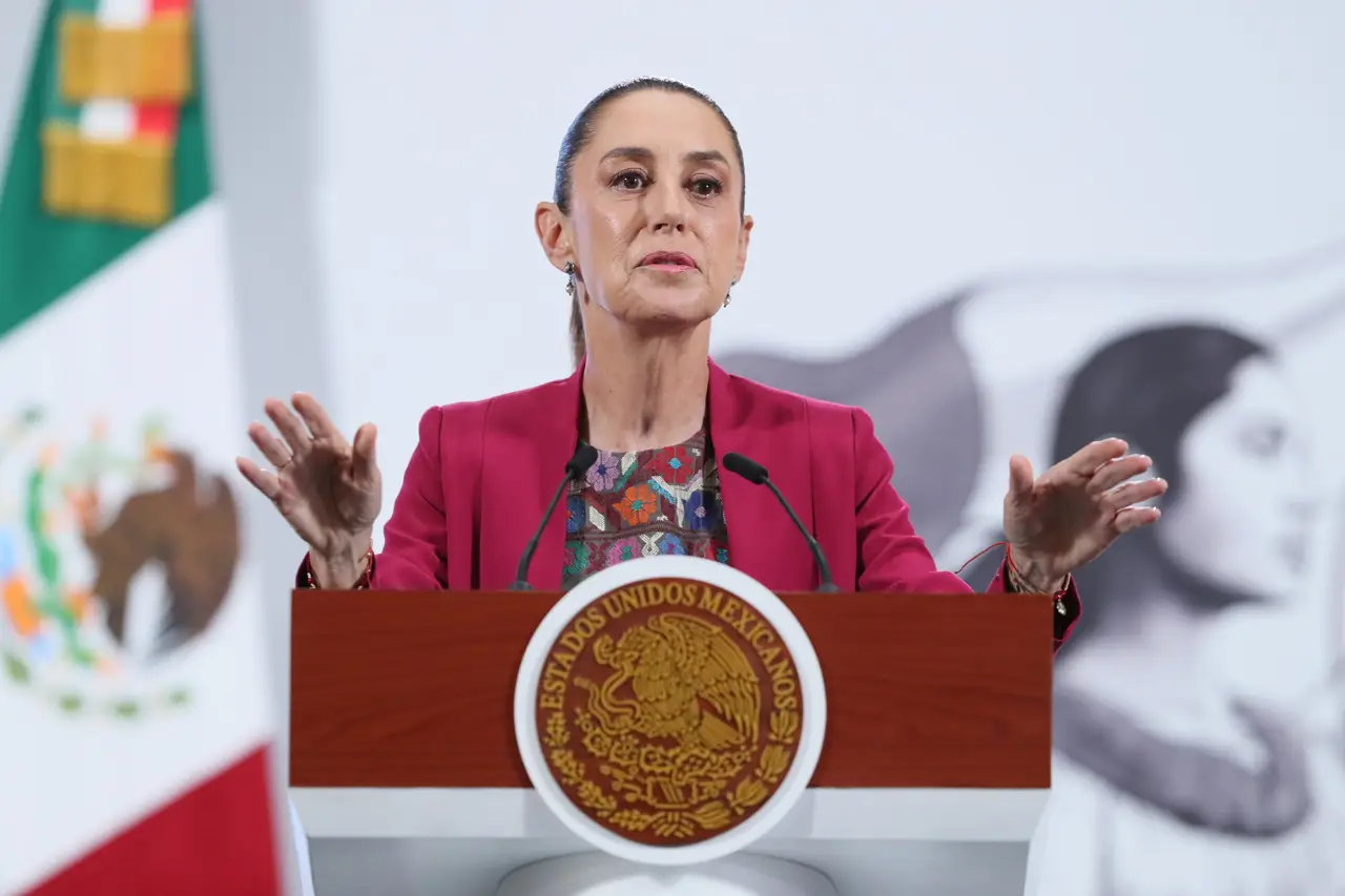 ‘Es parte de una campaña de calumnias’: Sheinbaum sobre amparos de hijos de AMLO