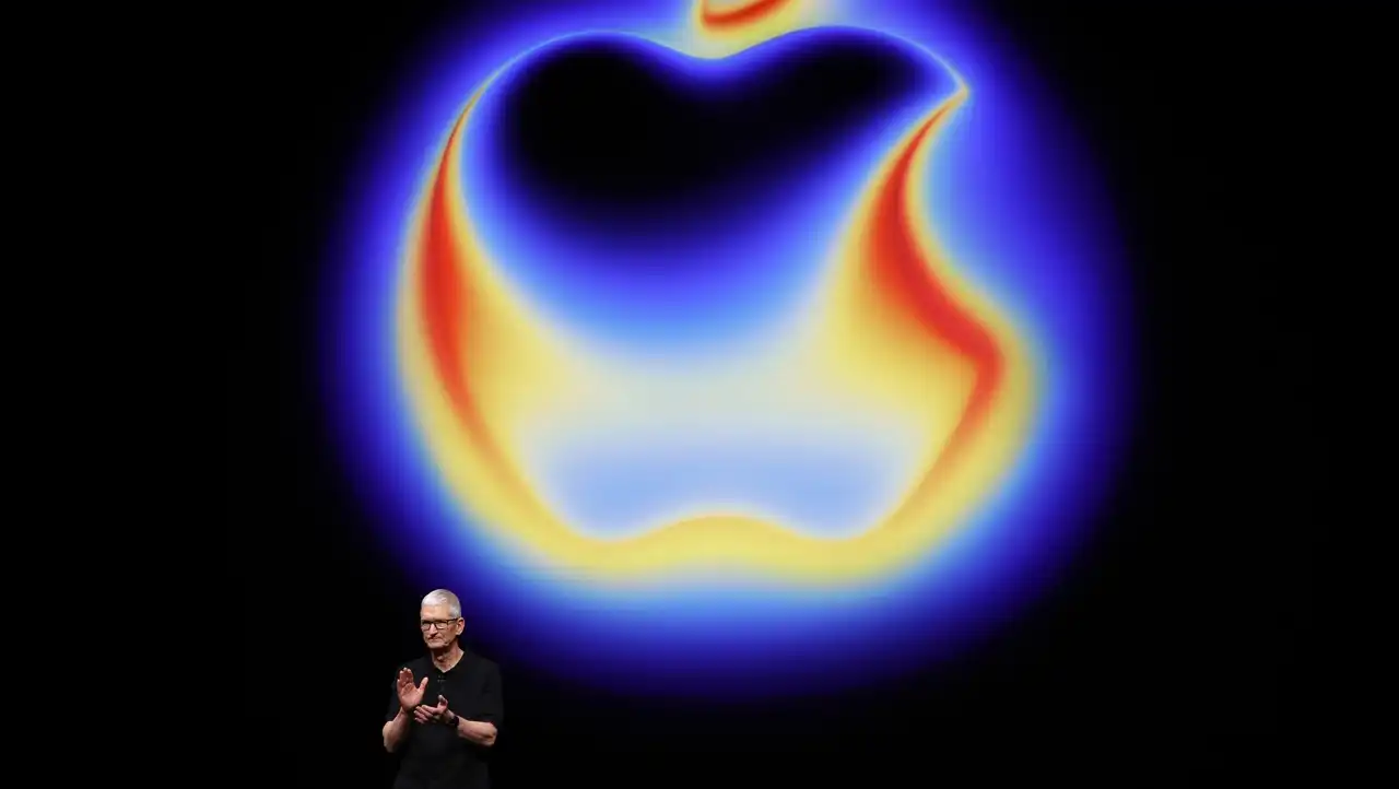 Apple presenta nuevos AirPods Pro con traducción en vivo y monitor de presión arterial en el último Apple Watch