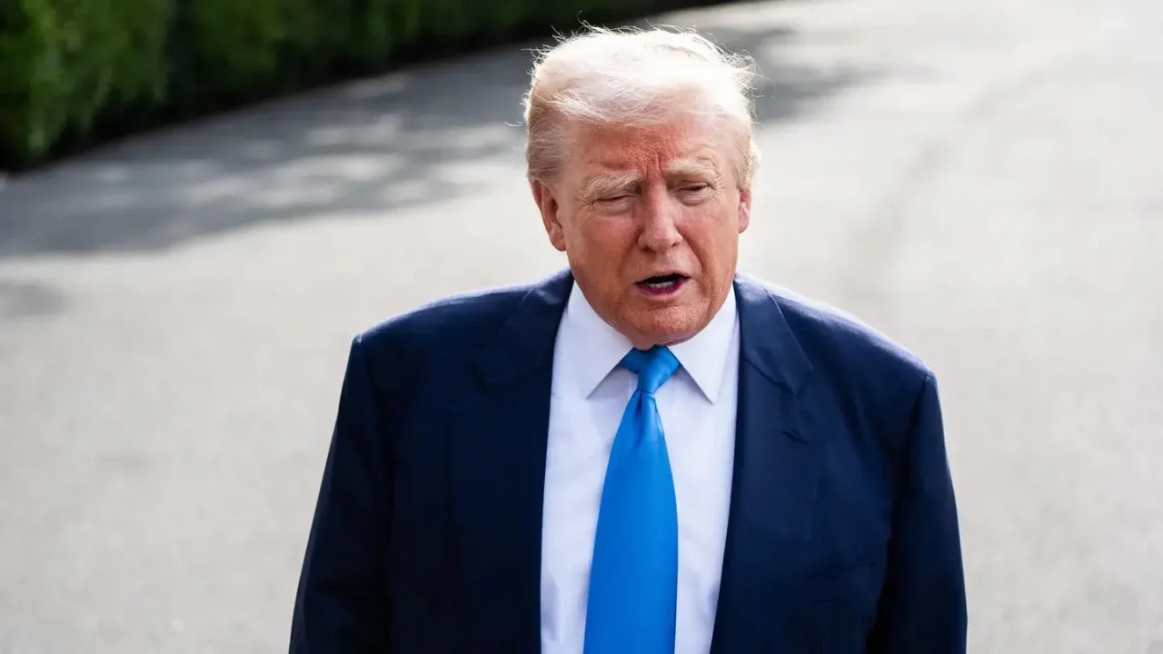 Índice de aprobación de Trump alcanza nuevo mínimo en su segundo mandato, según la última encuesta