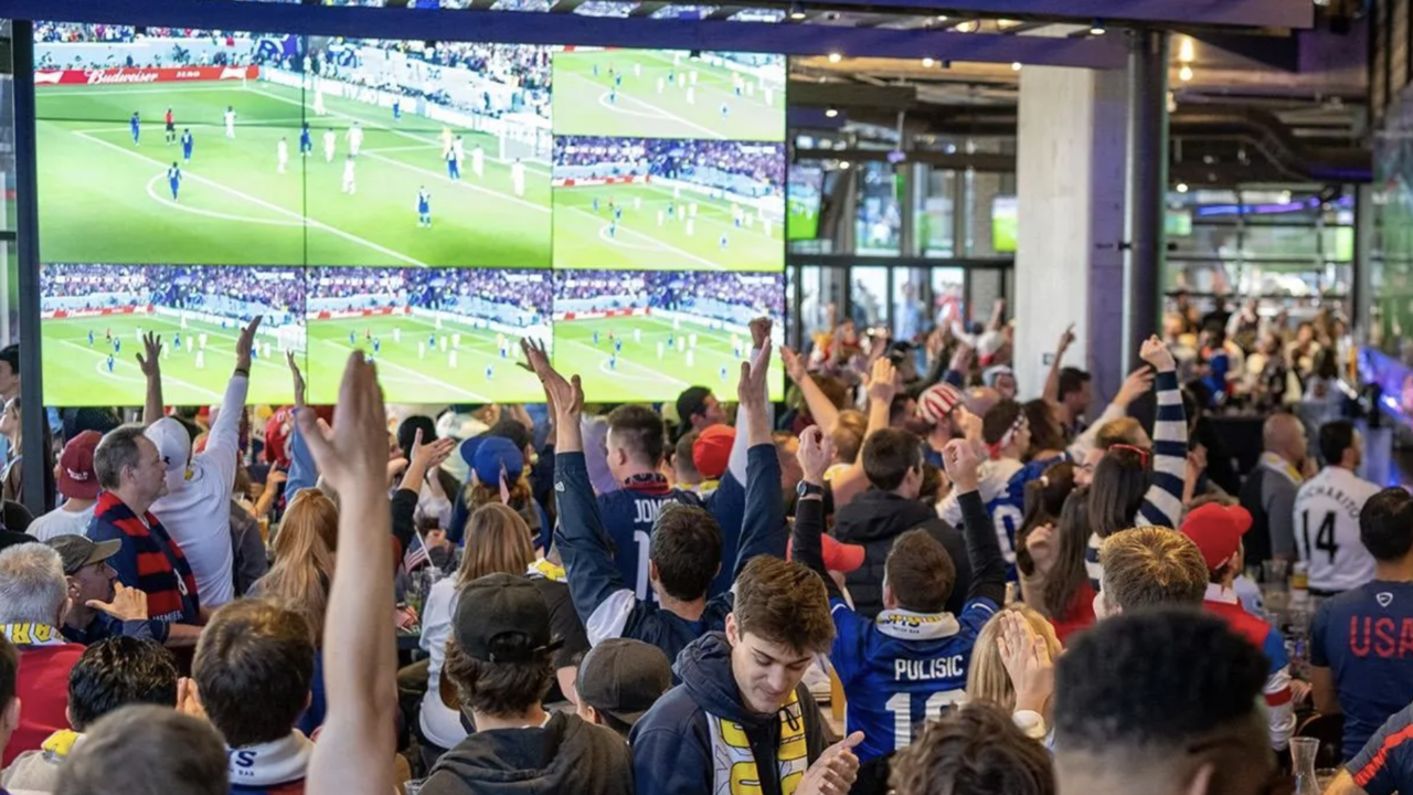 Cómo esta cadena de bares deportivos está transformando la experiencia de los días de partido