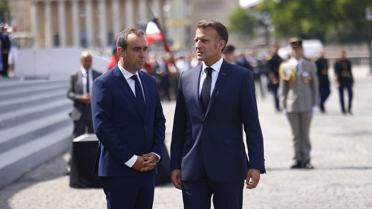 Gobernabilidad en crisis, los casos de Francia y Nepal