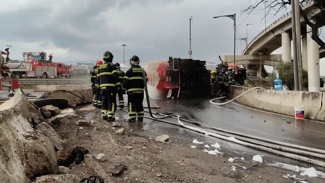 Se eleva a 21 el número de muertos por explosión de pipa en Iztapalapa