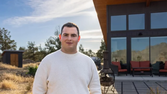 30 Under 30-prodigios-software-Wander-Airbnb-startup-alquileres- lujo