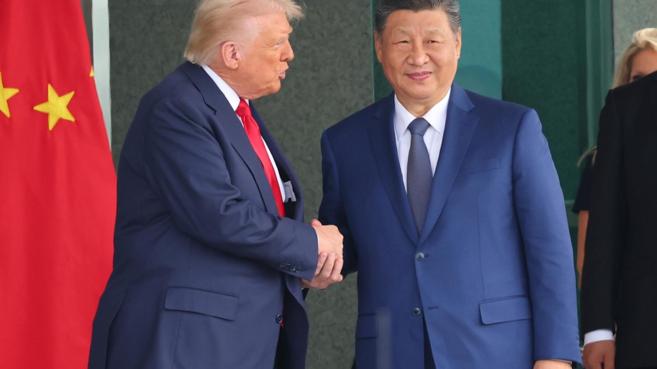 Trump reduce los aranceles a China en un acuerdo con Xi sobre fentanilo y tierras raras