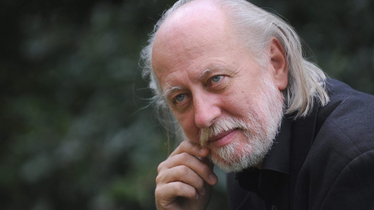 ‘Maestro del apocalipsis’, el húngaro Krasznahorkai gana el Nobel de Literatura 2025