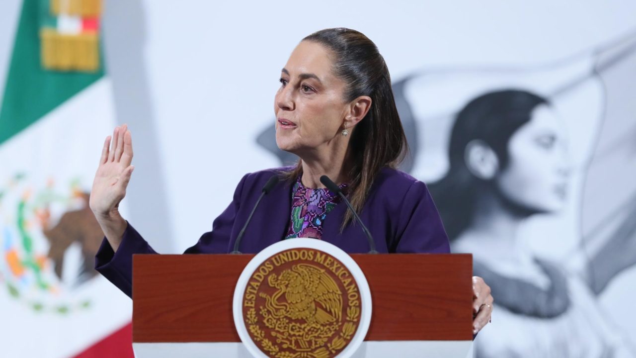 Sheinbaum busca coordinación marítima con EU tras ataque a lancha en aguas internacionales