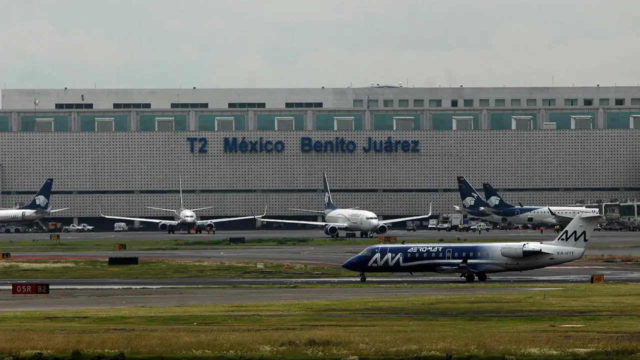 México tiene hasta el 18 de noviembre para replicar medidas aéreas de EU: SICT