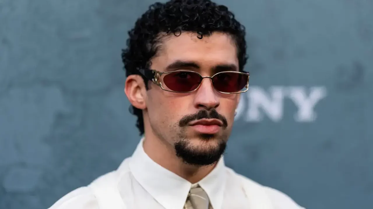 Agentes de inmigración vigilarán el Super Bowl donde participará Bad Bunny