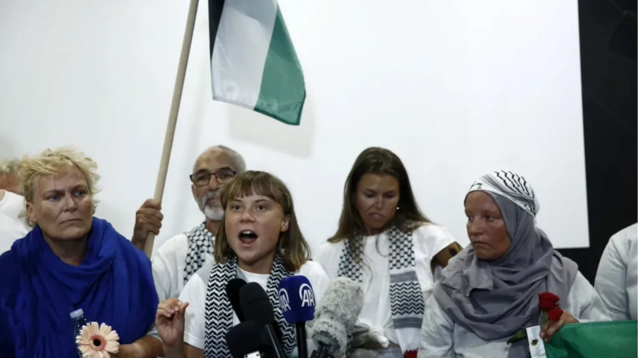 Greta Thunberg denuncia que Israel intenta eliminar a toda población de Gaza tras ser deportada
