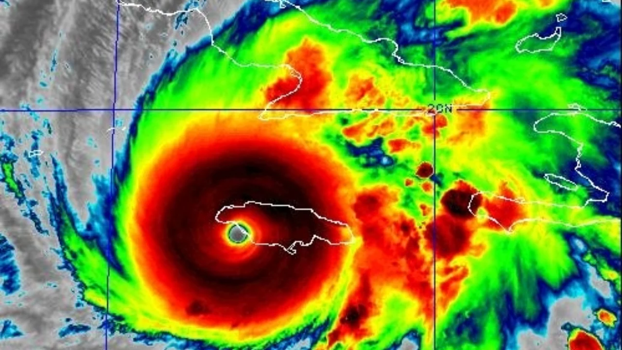 Huracán Melissa rompe récords en vientos, presión y lluvias en el Caribe