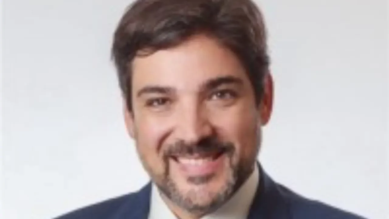 Director de J&J México es designado como presidente interino de AMIIF