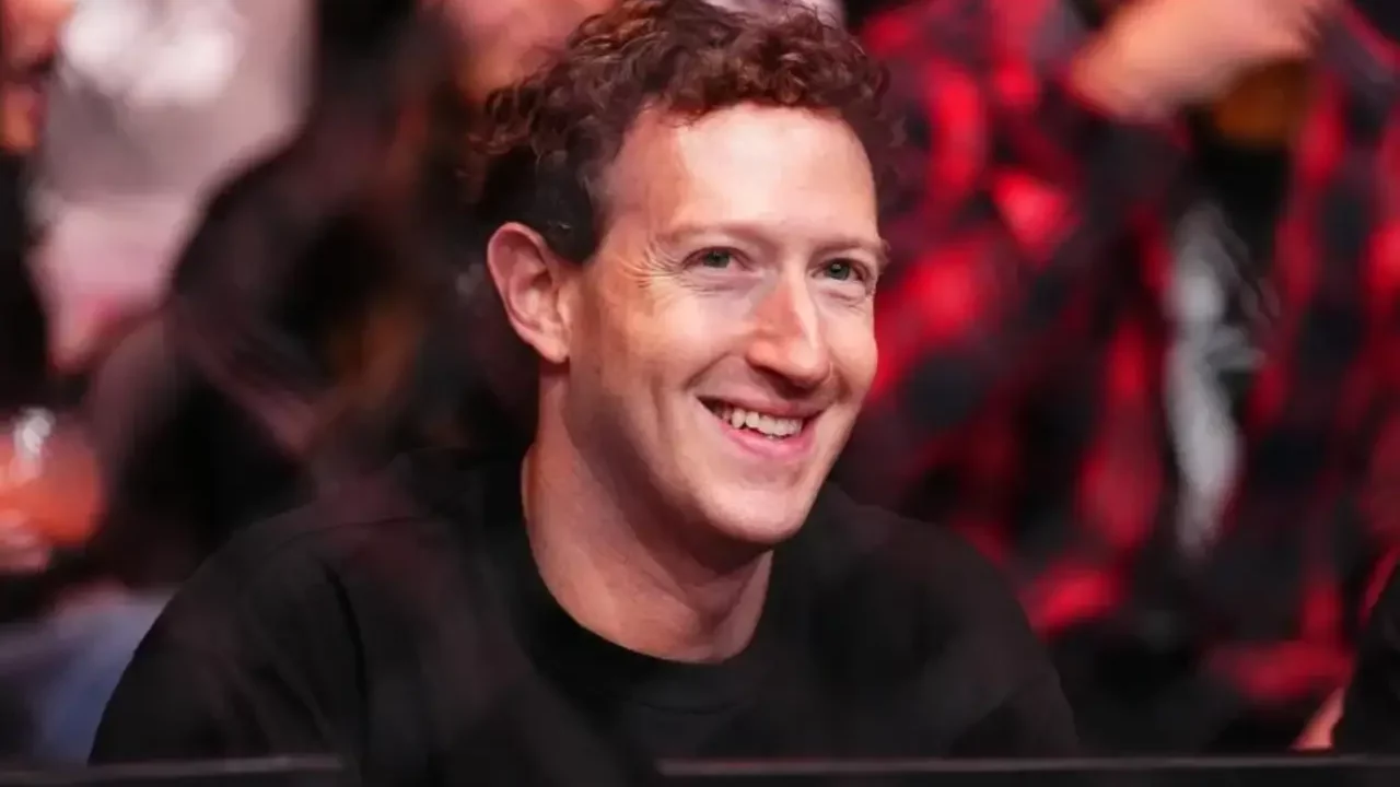 Patrimonio neto de Zuckerberg se reduce en 25,000 mdd