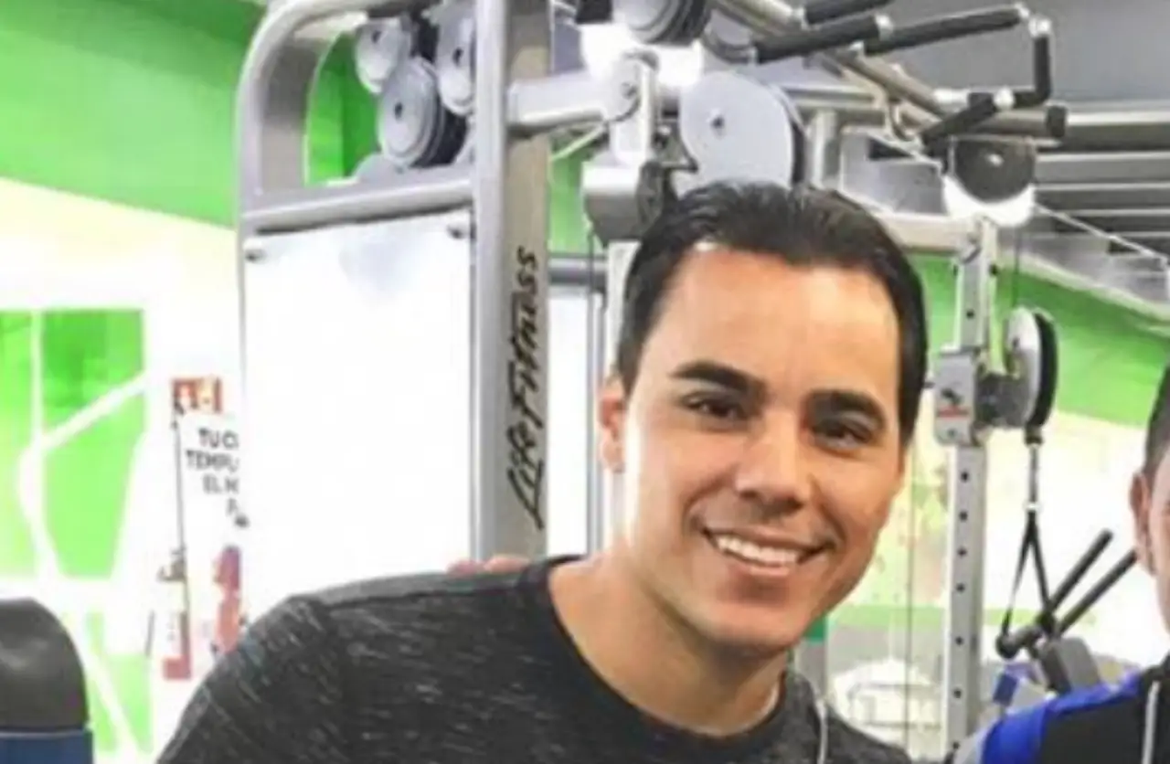 Hermana de Omar Bravo dice que denuncia por abuso sexual infantil es para ocultar fraude millonario
