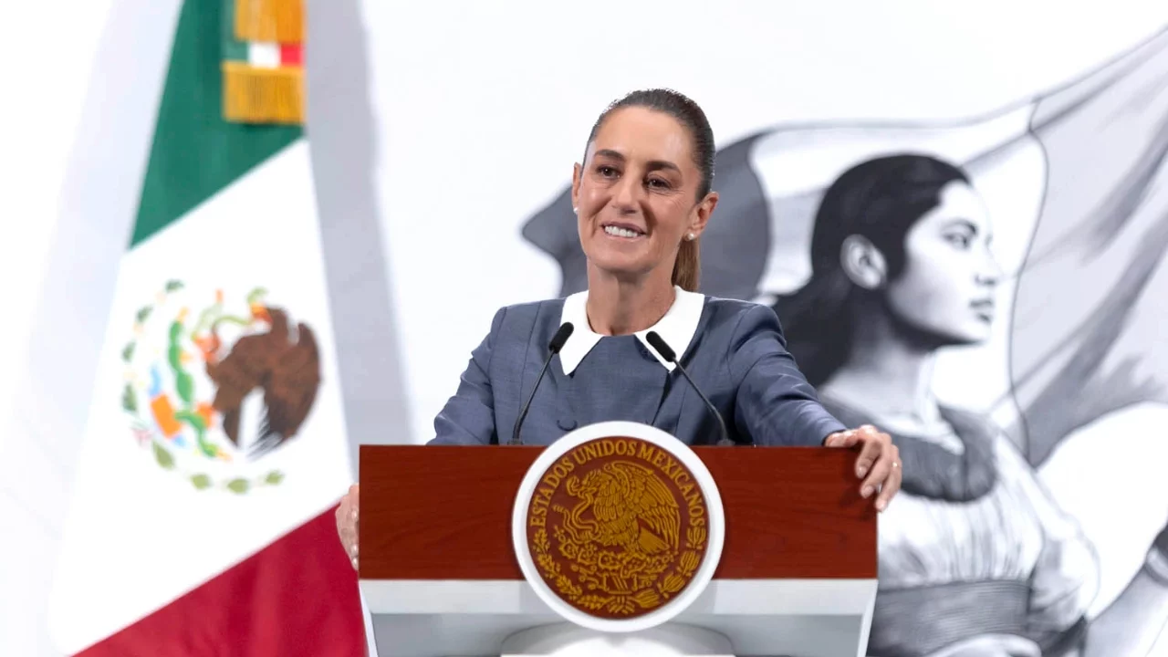 Sheinbaum mantiene confianza en su plan económico tras alza de previsión de crecimiento del FMI