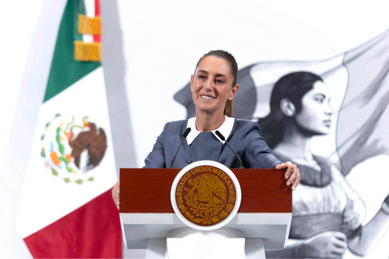 Sheinbaum mantiene confianza en su plan económico tras alza de previsión de crecimiento del FMI
