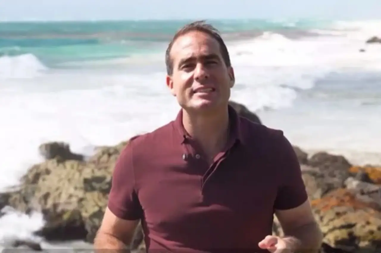Sheinbaum dice que su Gobierno ya revisa la ilegalidad de hoteleros y del alcalde de Tulum en acceso a playas