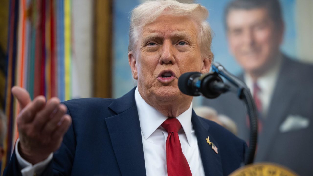 Trump solicita investigación sobre los vínculos de Epstein con Bill Clinton y otros demócratas