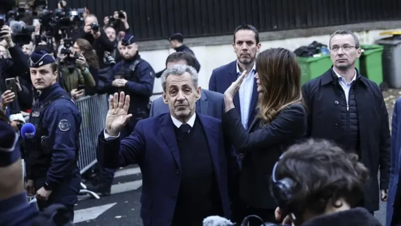 El expresidente francés, Nicolas Sarkozy, será protegido por la policía durante su condena en prisión