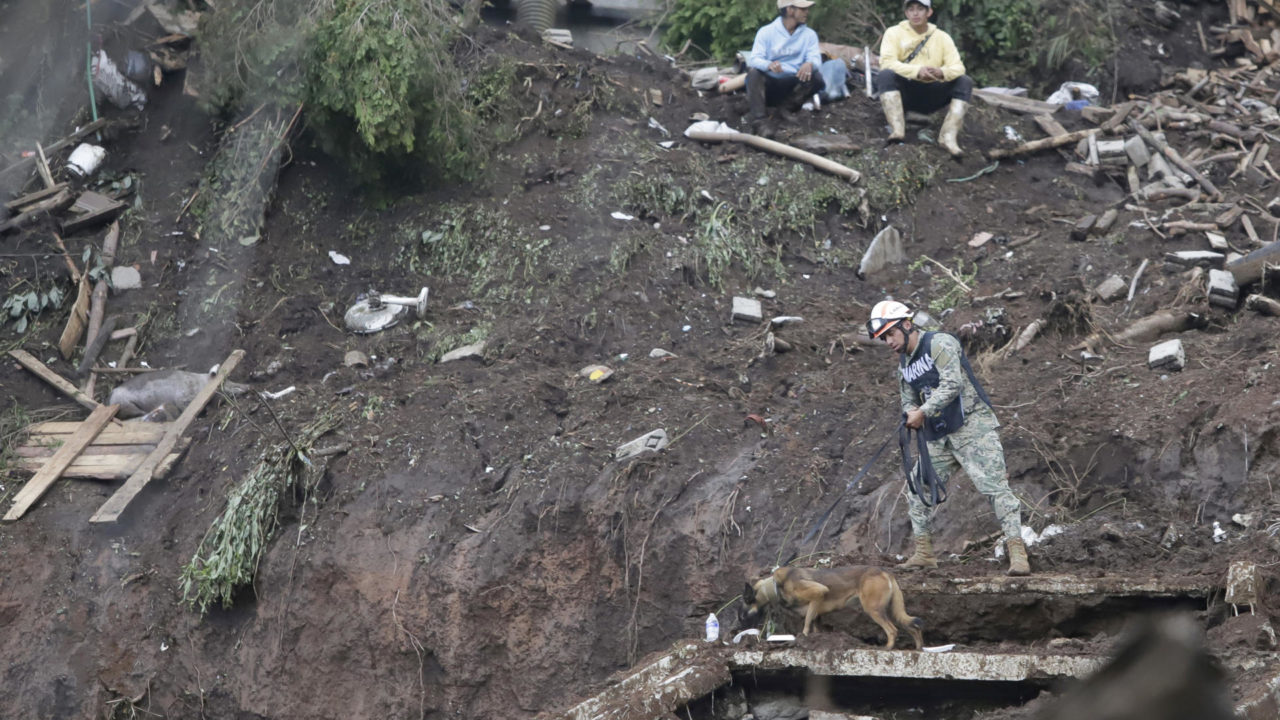 Lluvias catastróficas en México han dejado 72 fallecidos y 48 desaparecidos en cinco estados