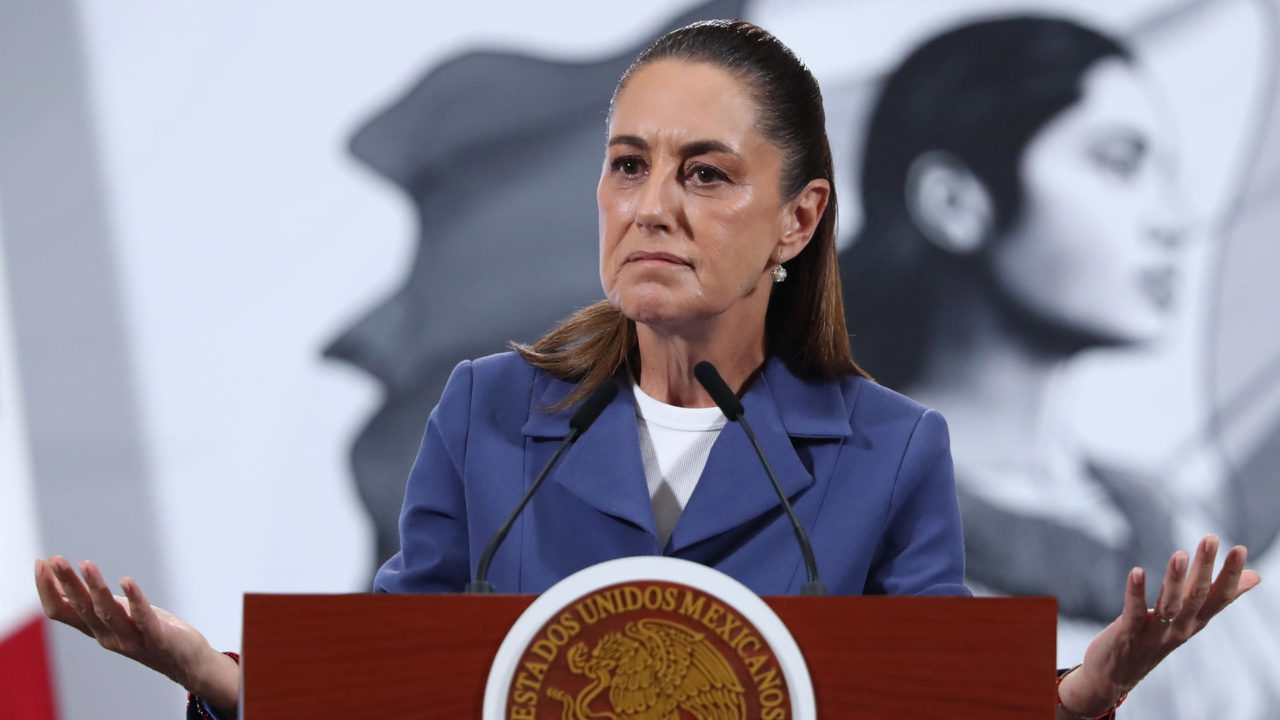Senado reprueba declaración de persona non grata a Sheinbaum en Perú