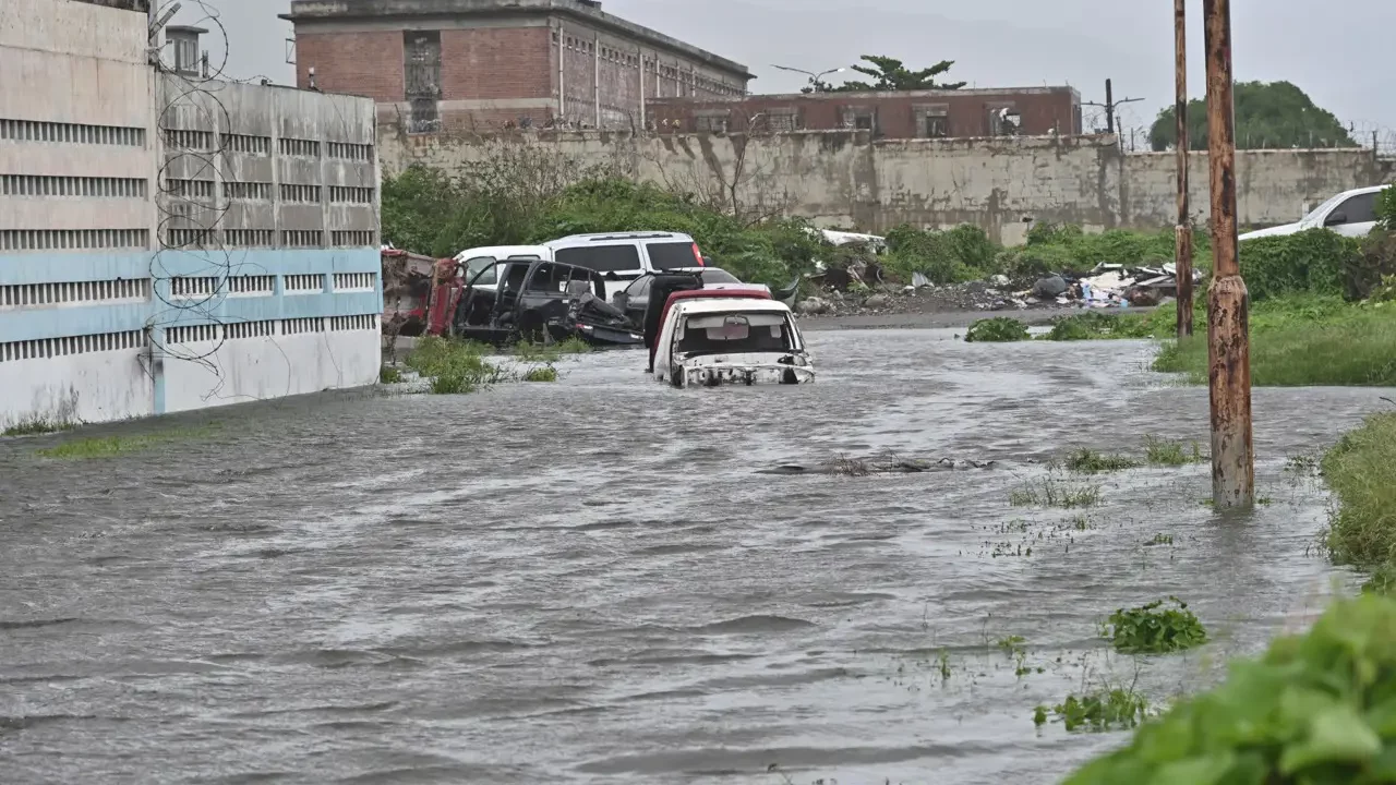 Declaran a Jamaica ‘zona catastrófica’ tras el paso del huracán Melissa