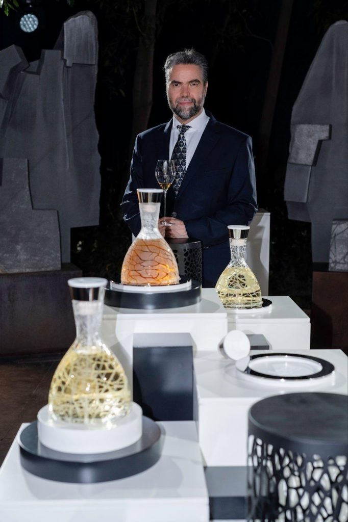 Foto: Alberto Navarro, Director General, Creador y Maestro Tequilero de Loco Tequila.