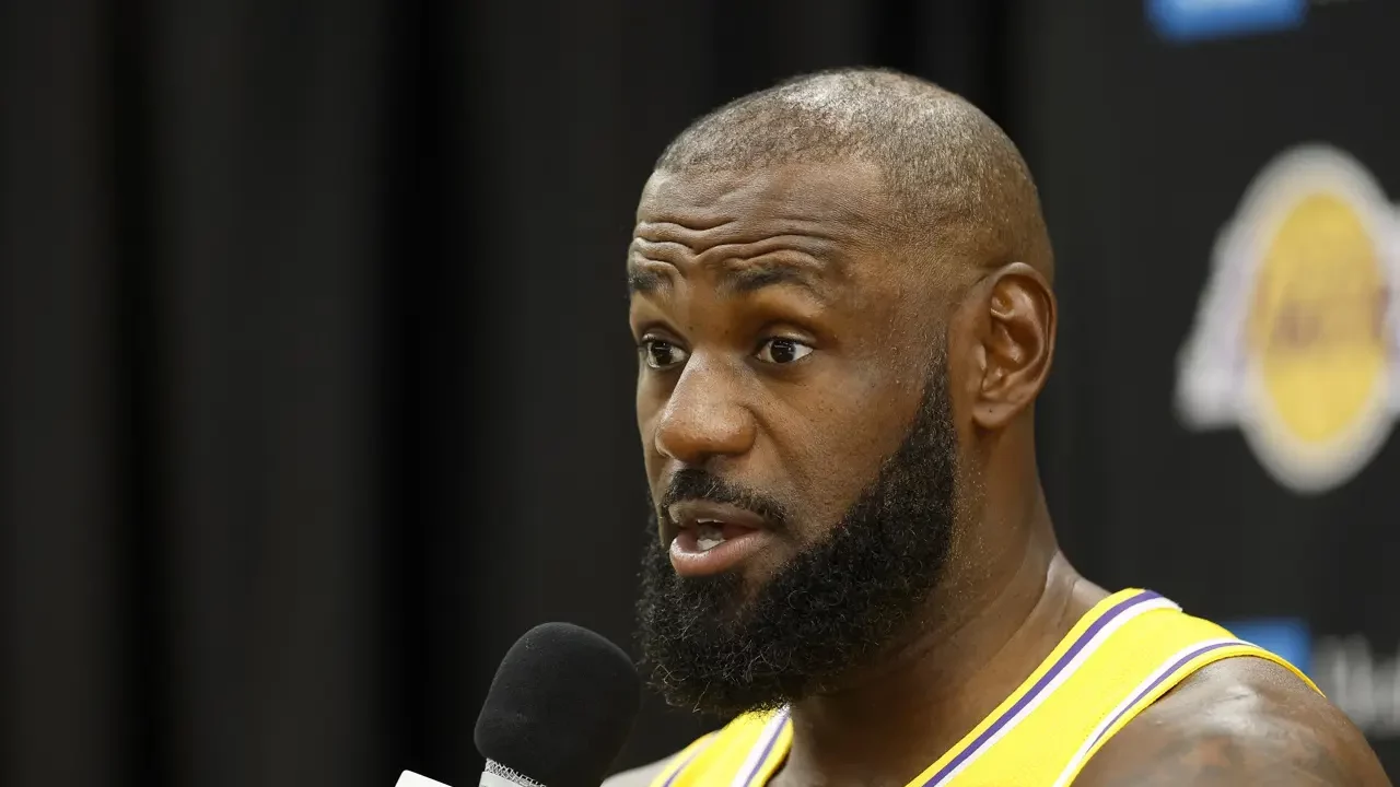 Anuncio de LeBron James sobre su futuro que en realidad fue un truco publicitario, un riesgo calculado