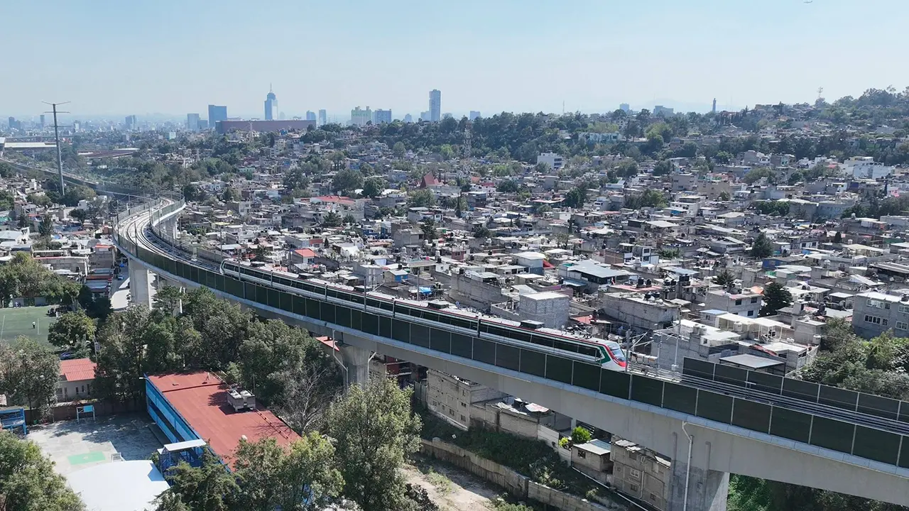 Sheinbaum anuncia apertura del tren México-Toluca en enero de 2026, tras 11 años de obra