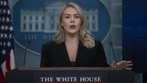 Karoline Leavitt ICE secretaria