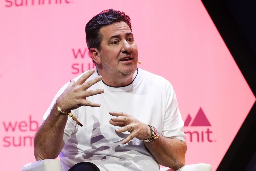 Napster dice que recaudó 3,000 mdd de un inversor misterioso: ahora él y su ‘dinero’ han desaparecido