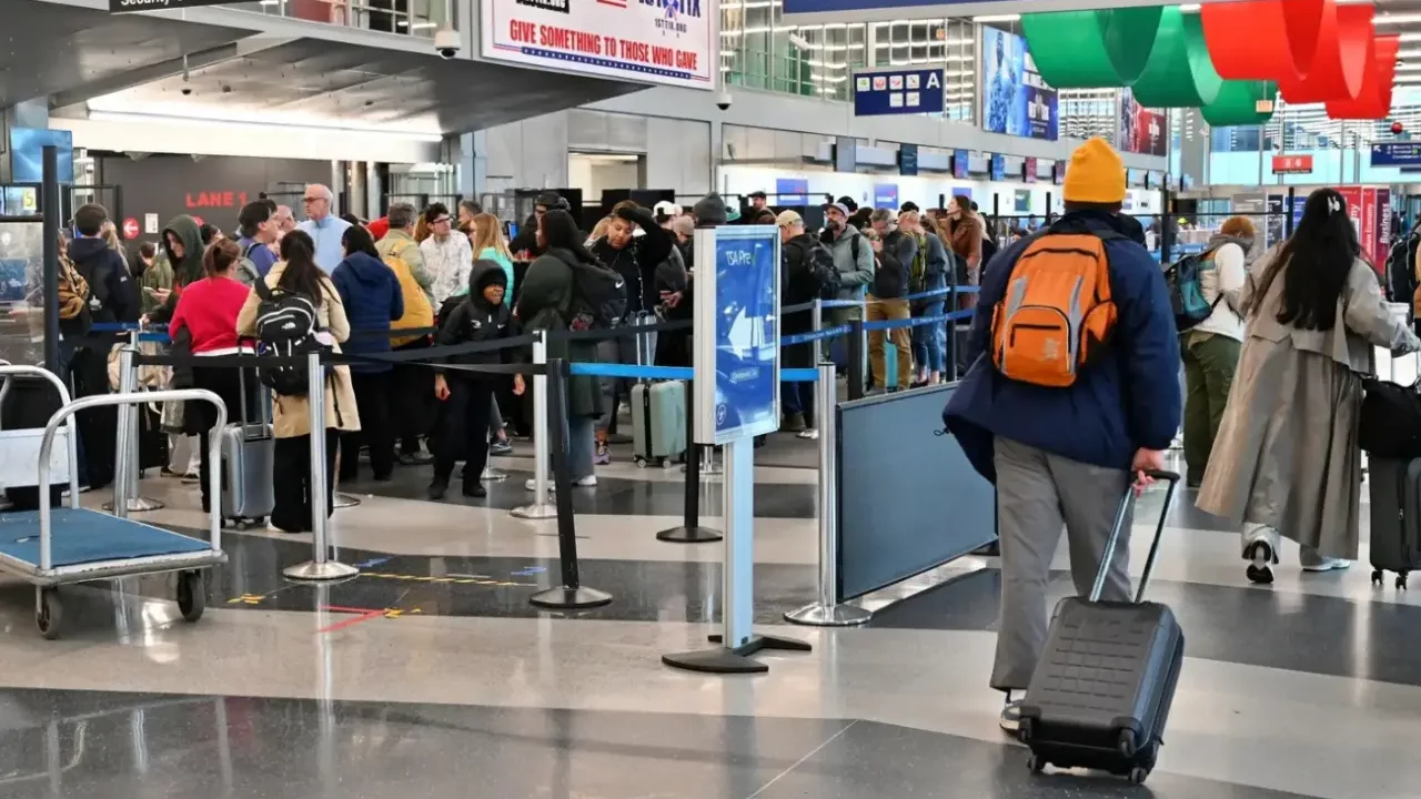 EU con 6,000 retrasos en vuelos; Chicago, NY, Phoenix y Las Vegas, las más afectadas