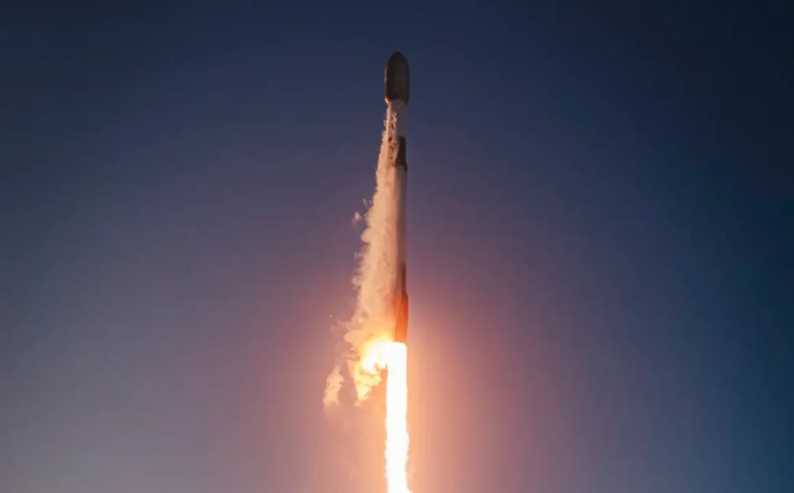 Despega cohete de SpaceX que explorará propiedades hidrológicas de la Tierra
