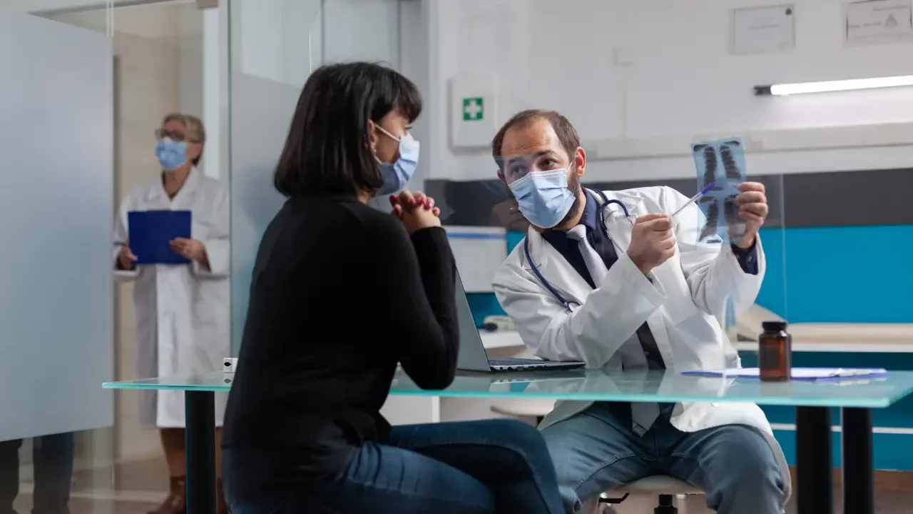 ¿Quiénes serán los más afectados por el aumento en los costos de salud pública en EU?