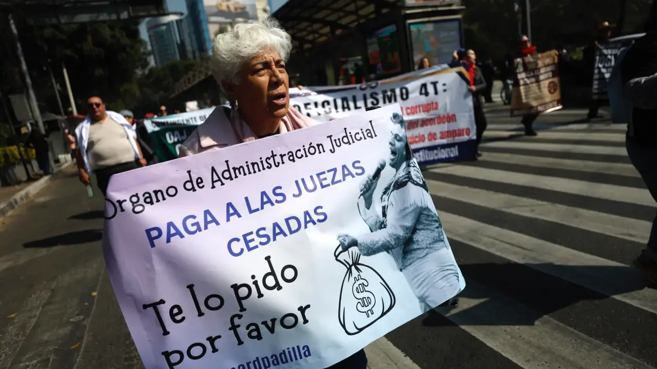 Jufed condena uso de la fuerza policial contra jueces que protestaban en Insurgentes