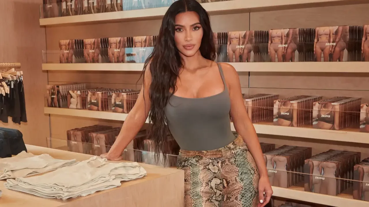 Skims, la empresa de Kim Kardashian, consigue nueva financiación con una valoración de 5,000 mdd