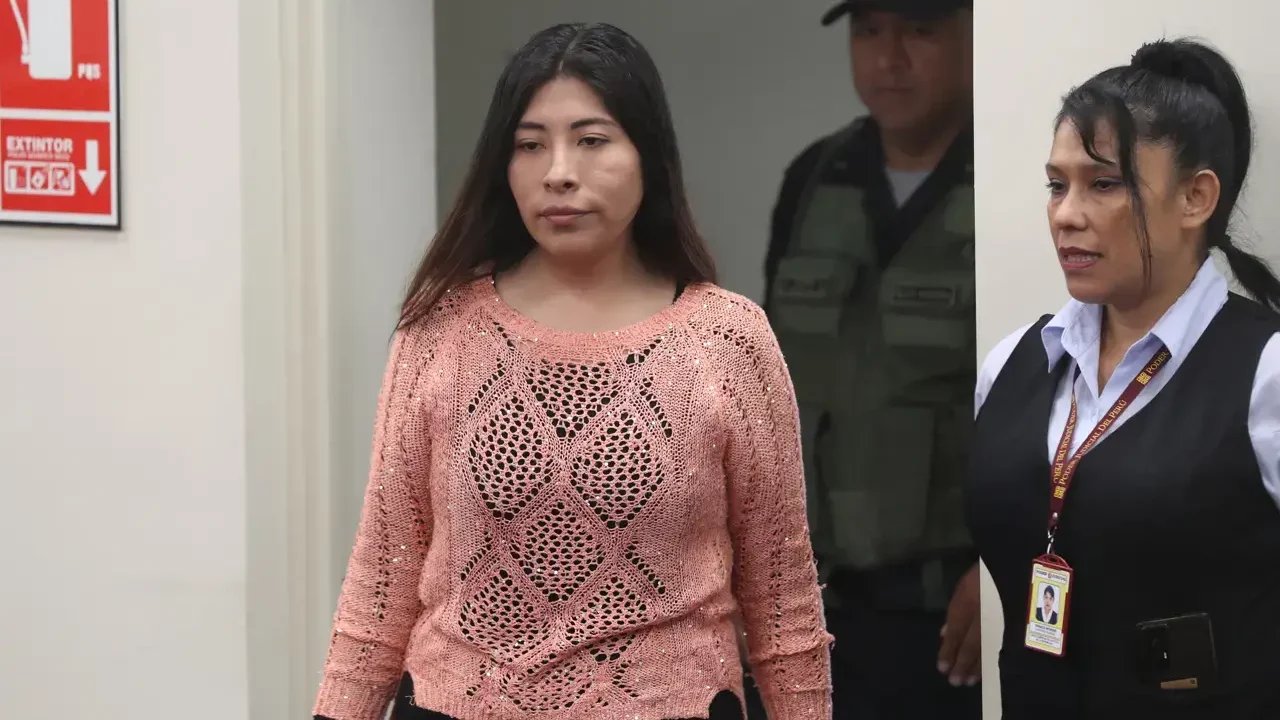 Rechazan declarar contumacia de exprimera ministra de Perú asilada en Embajada de México