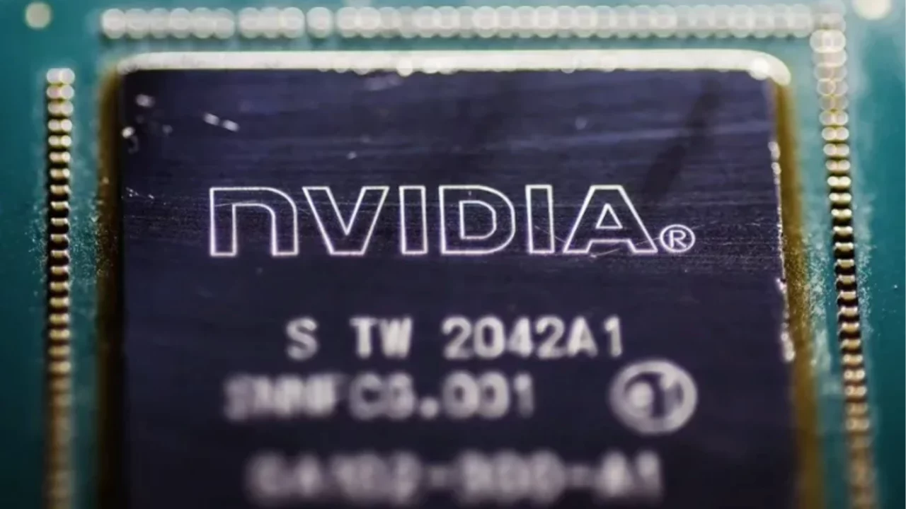 Nvidia afirma que no hay ‘conversaciones activas’ sobre la venta del chip Blackwell a China