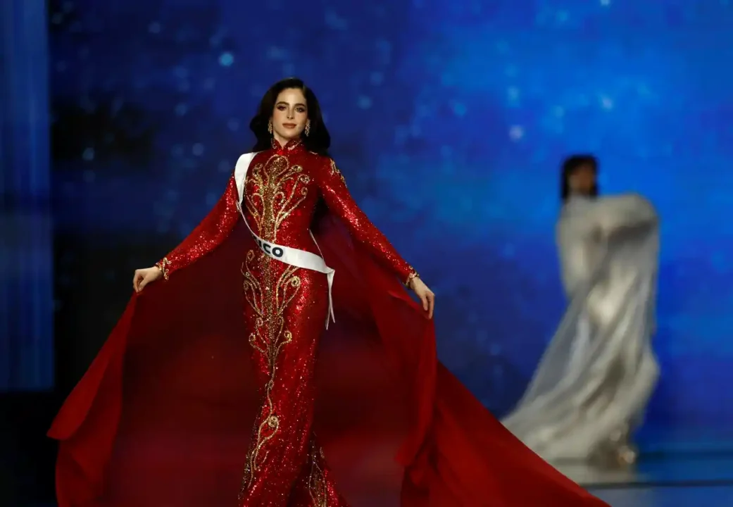 Fátima Bosch denuncia ataques tras su cuestionado triunfo en Miss Universo