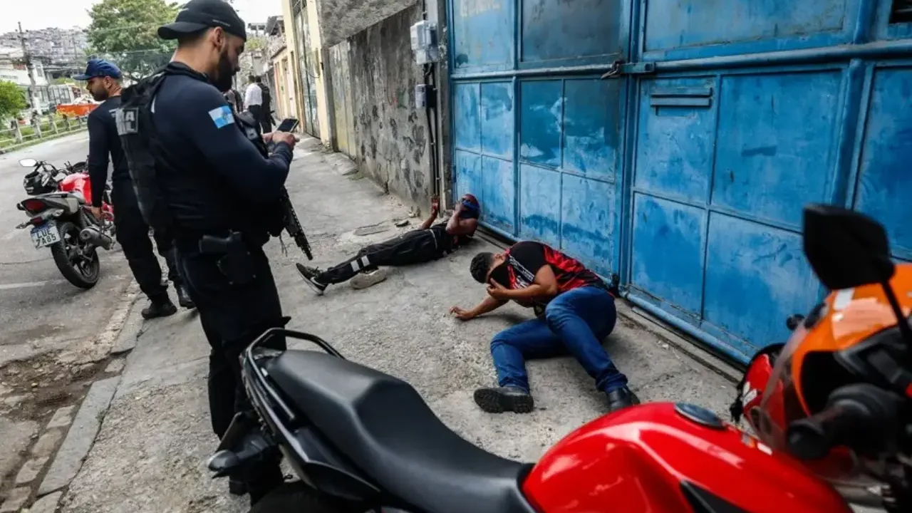 Acusan a EU de vender rifles francotirador a unidad policial brasileña vinculada a redada que dejó 121 muertos