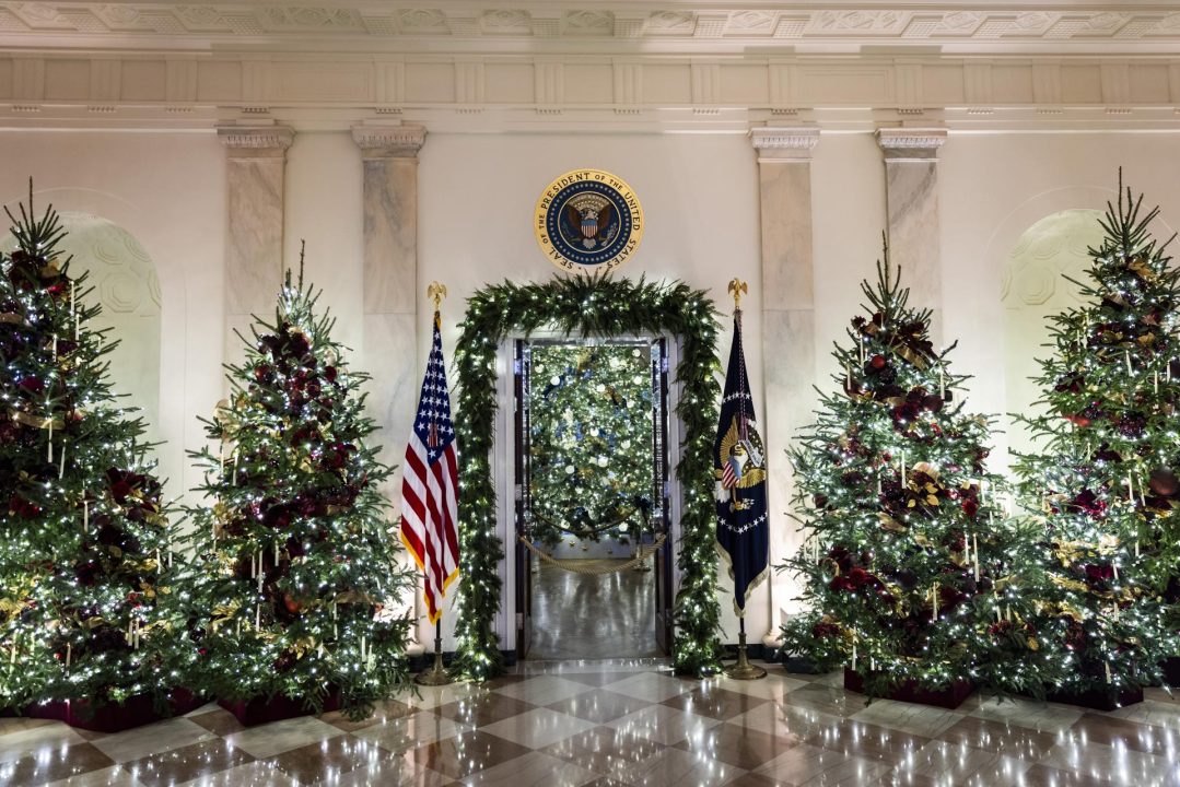 Los Trump celebran los 250 años de EU en su primera navidad de regreso a la Casa Blanca